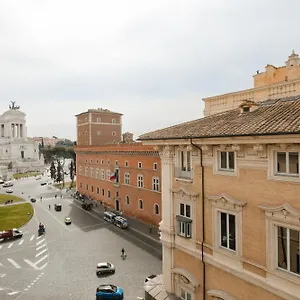 Sonder Piazza Venezia *** Rome