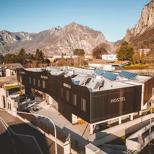& Hostel Lecco